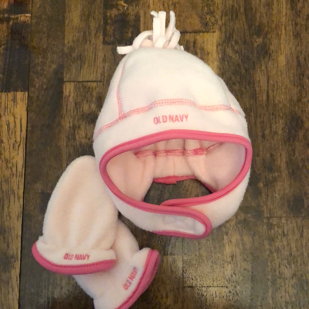 Old Navy Winter Hat & Mittens, Pink, 3-6 Months